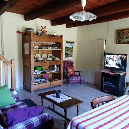 Maison En Pierres Avec Cheminée Et Jardin - Proche St-paulien - Fr-1-582-305 Saint-Geneys-pres-Saint-Paulien