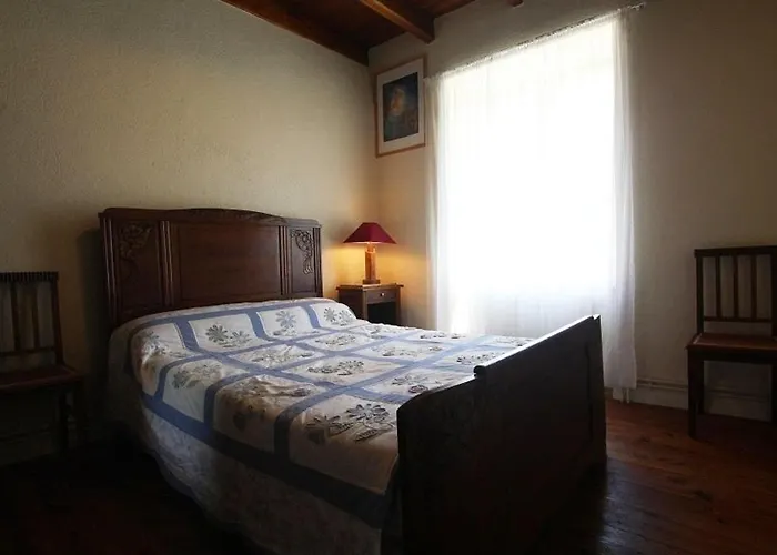 Maison En Pierres Avec Cheminee Et Jardin - Proche St-paulien - Fr-1-582-305 * Saint-Geneys-pres-Saint-Paulien